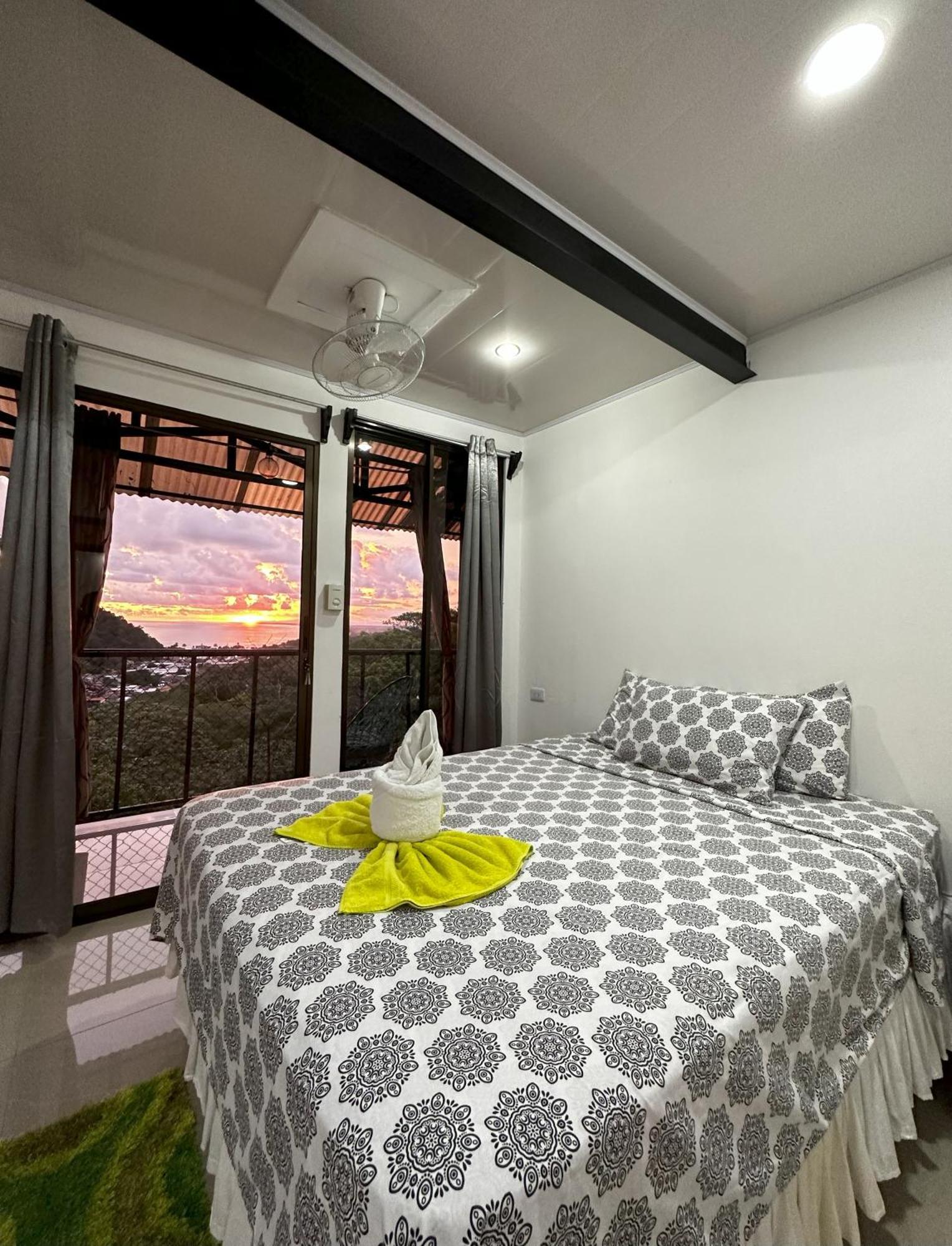Vista Del Pacifico. Apartment Quepos Ngoại thất bức ảnh
